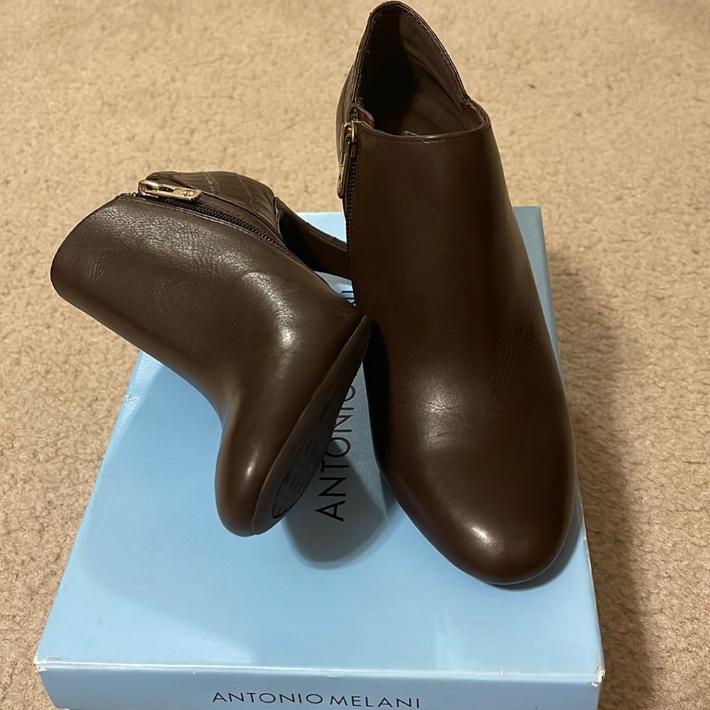 unused ankle boots